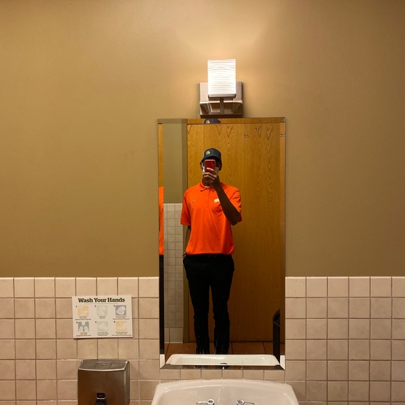 Meet your Posher, Justin - Picture 1 of 1